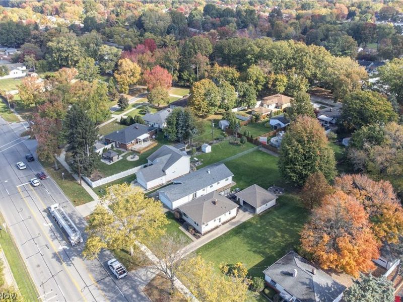 W 130 Street, Parma Heights, OH 44130 Photo 16