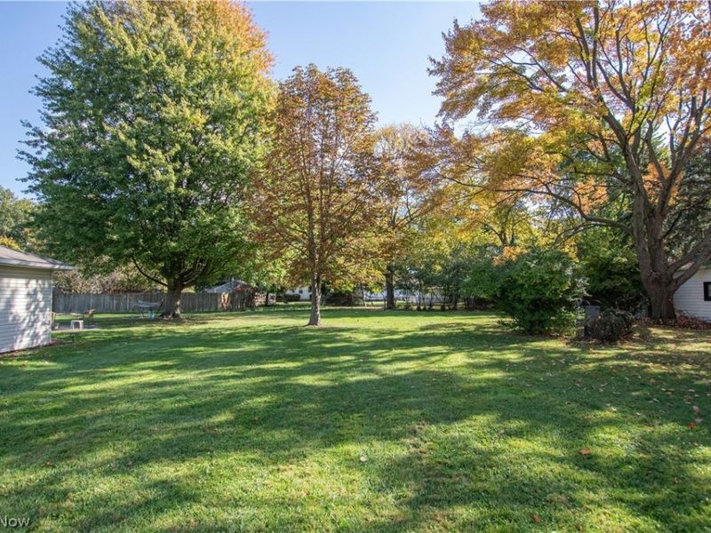 W 130 Street, Parma Heights, OH 44130 Photo 6