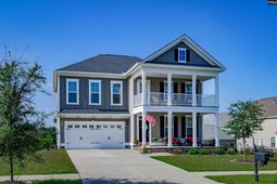 611 Harbour Pointe Drive photo 4