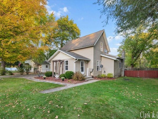 412 N Smith Street, Greenville, MI 48838