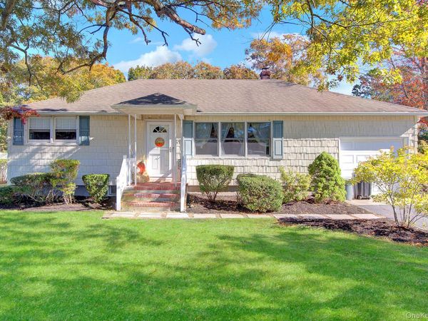 57 Richmond Avenue, Patchogue, NY 11772