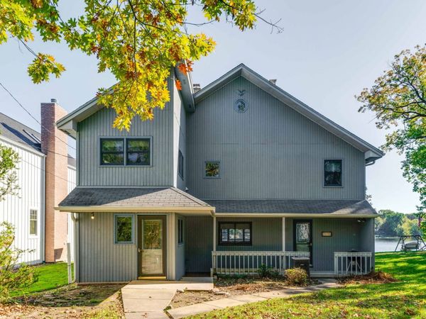 42385 N Woodbine Avenue , Antioch, IL 60002