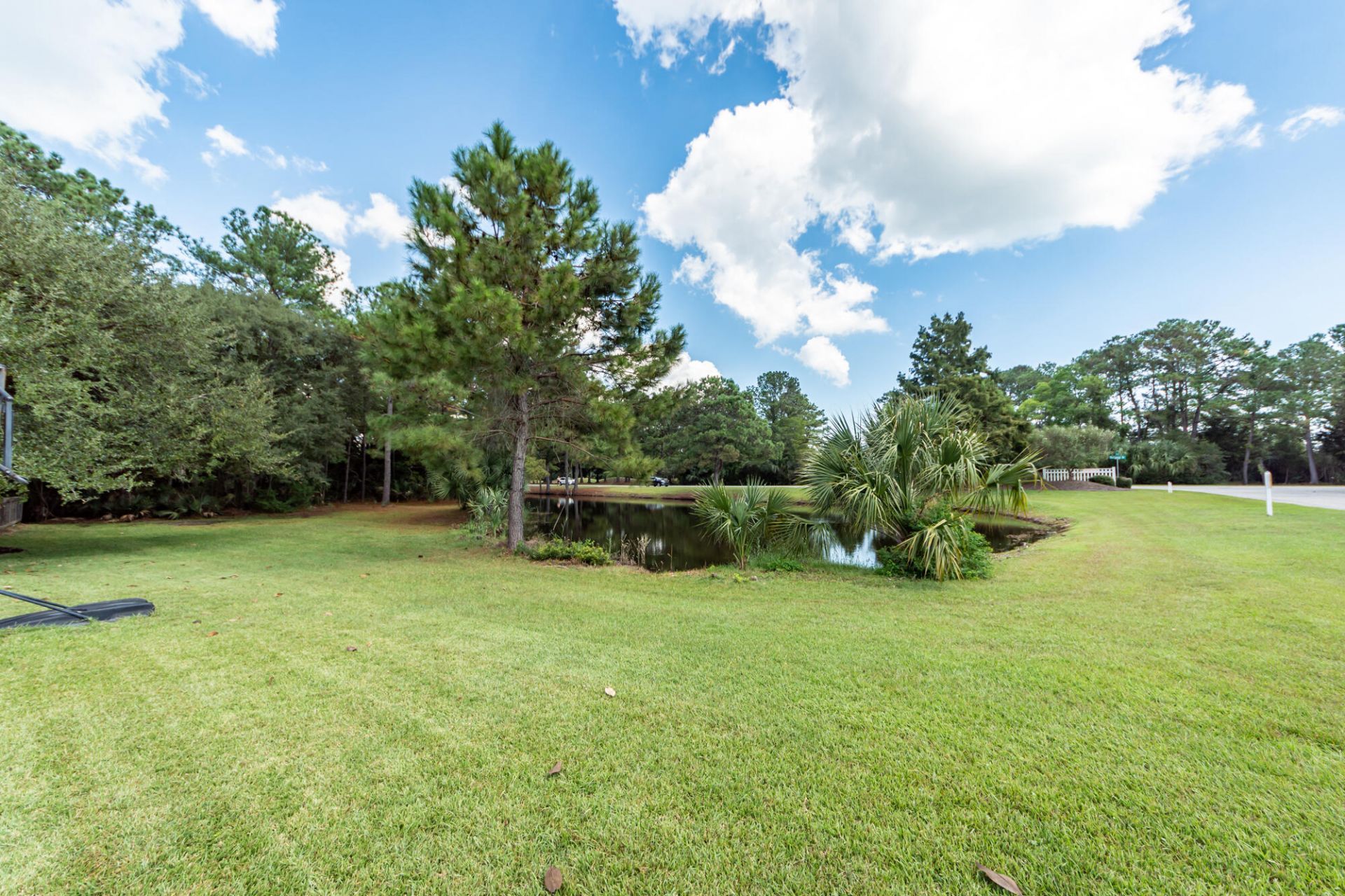 3303 Rees Row Photo 28