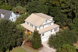 3303 Rees Row photo 4