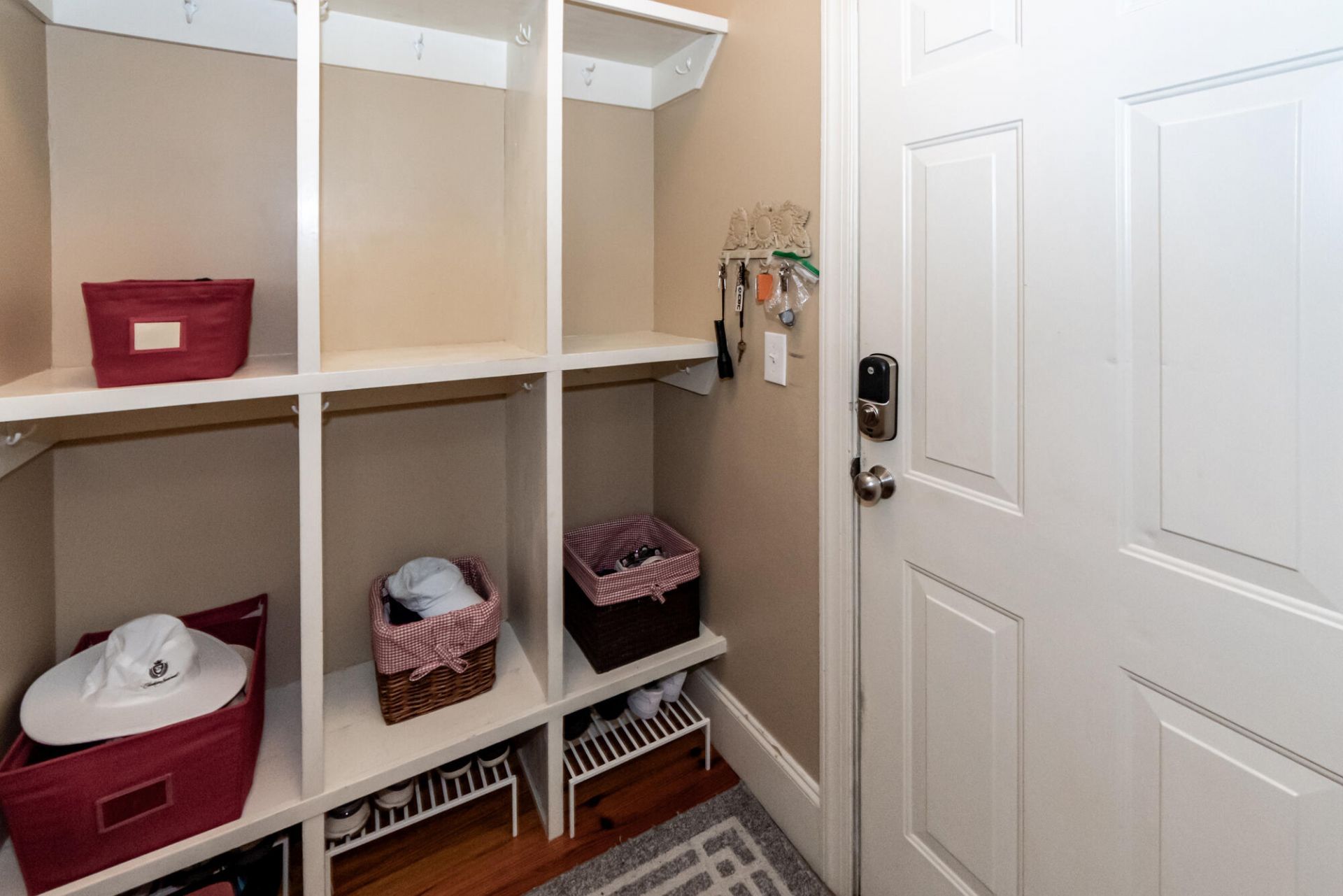 3303 Rees Row Photo 49