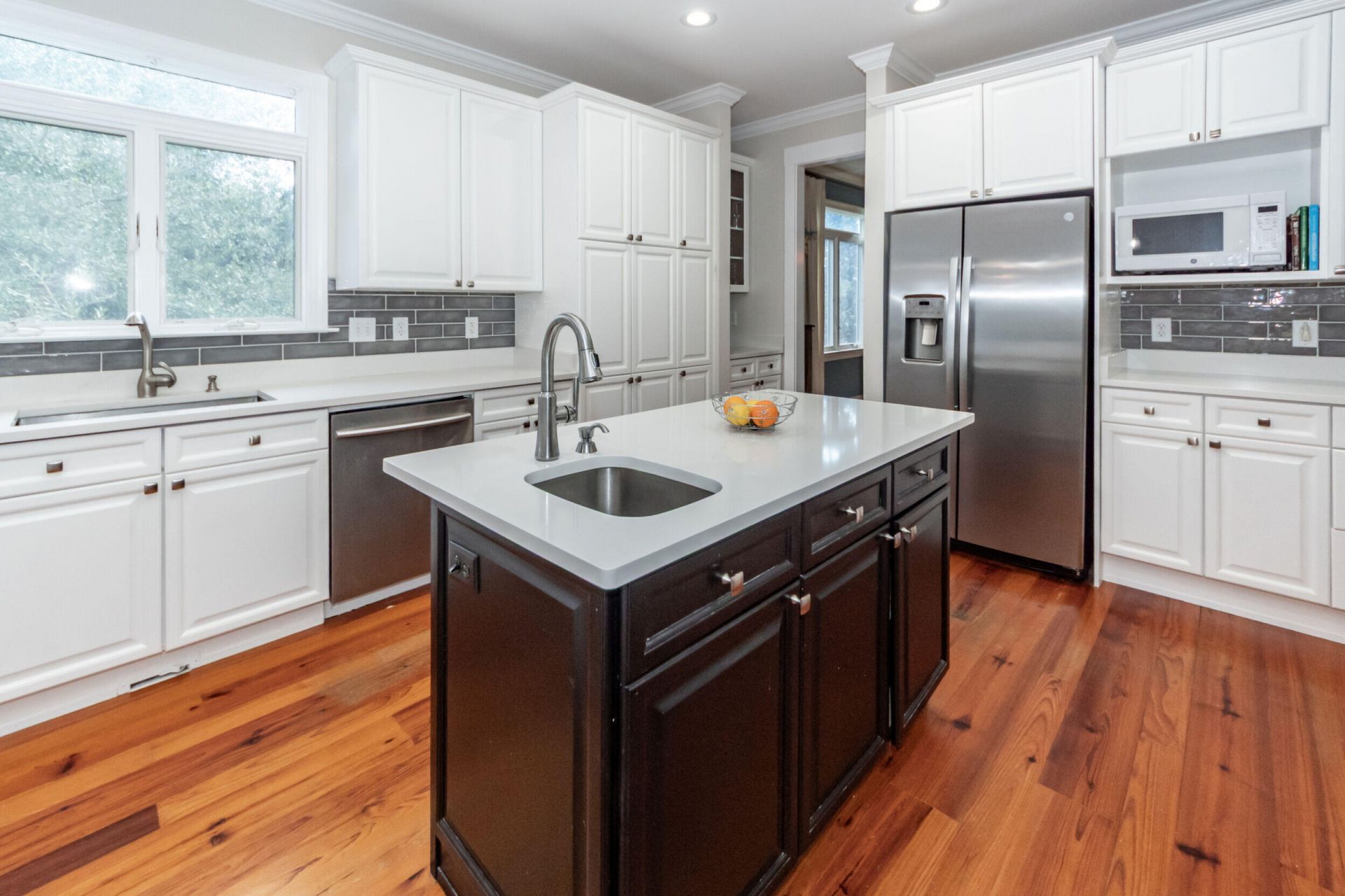 3303 Rees Row Photo 6