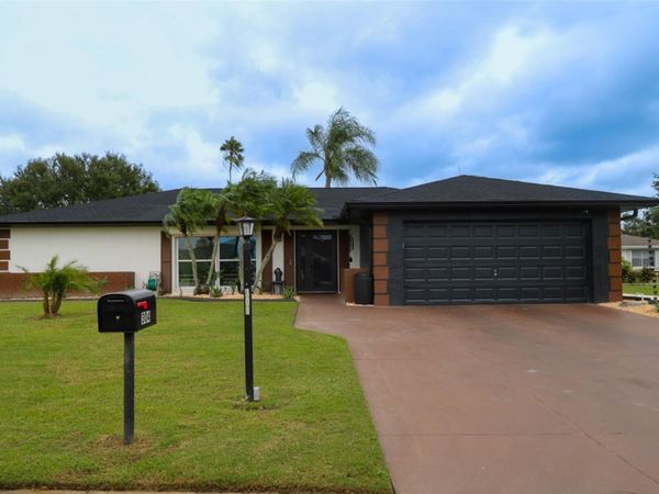 304 BROCKFIELD DRIVE , SUN CITY CENTER, FL 33573