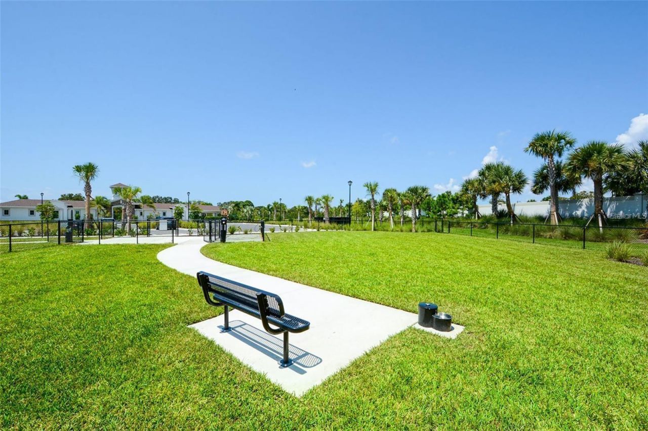 5731 Woodland Sage Drive, Sarasota, FL 34238 Photo