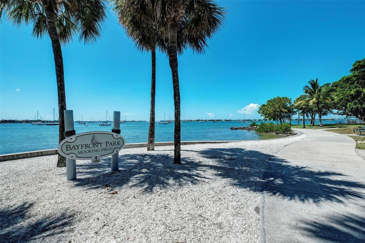 5731 Woodland Sage Drive, Sarasota, FL 34238 Photo
