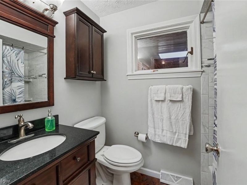 168 Orchard Hill Drive, Amherst, OH 44001 Photo 14