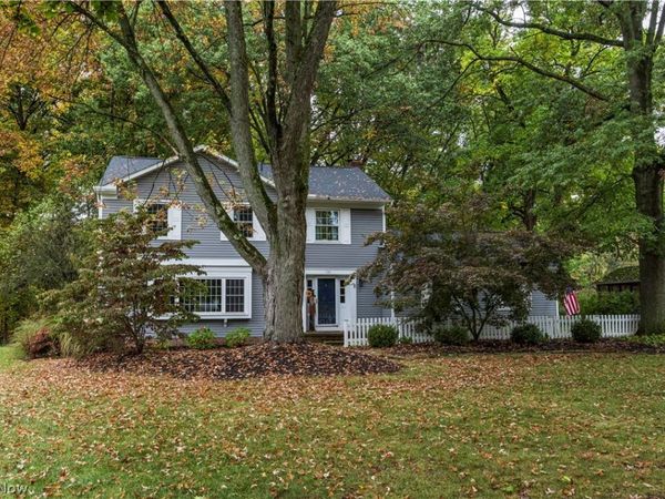 136 Parmelee Drive , Hudson, OH 44236