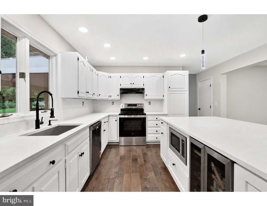 708 KAREN DRIVE , KINGSVILLE, MD 21087