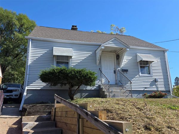 1209 Merle Hay Road , Des Moines, IA 50311