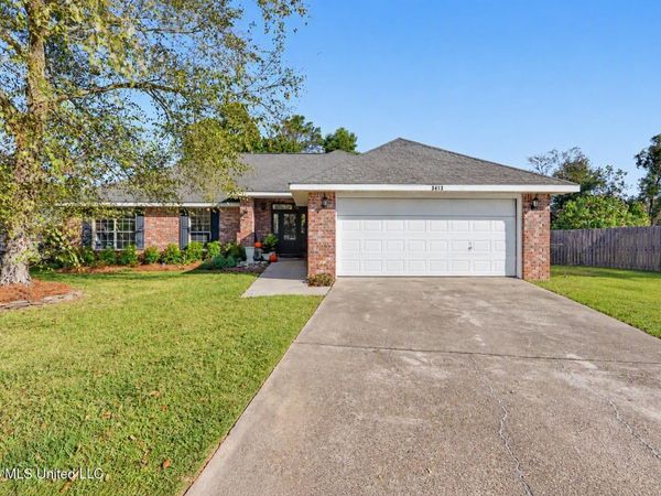 3413 Hermitage Court, Ocean Springs, MS 39564