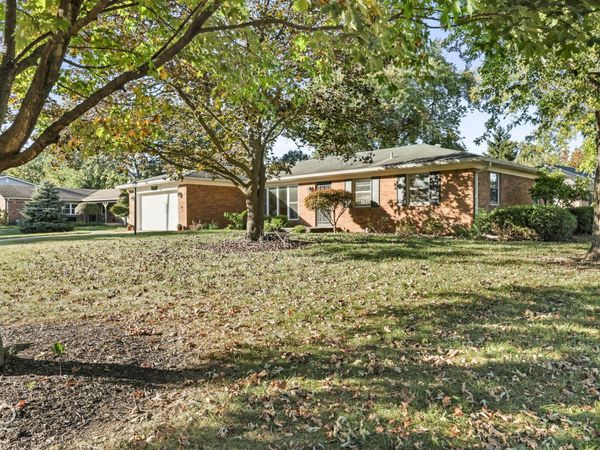 7422 Glenfair Court , Indianapolis, IN 46214