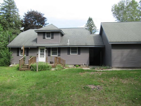 10022 S Brown Road, Fenwick, MI 48834
