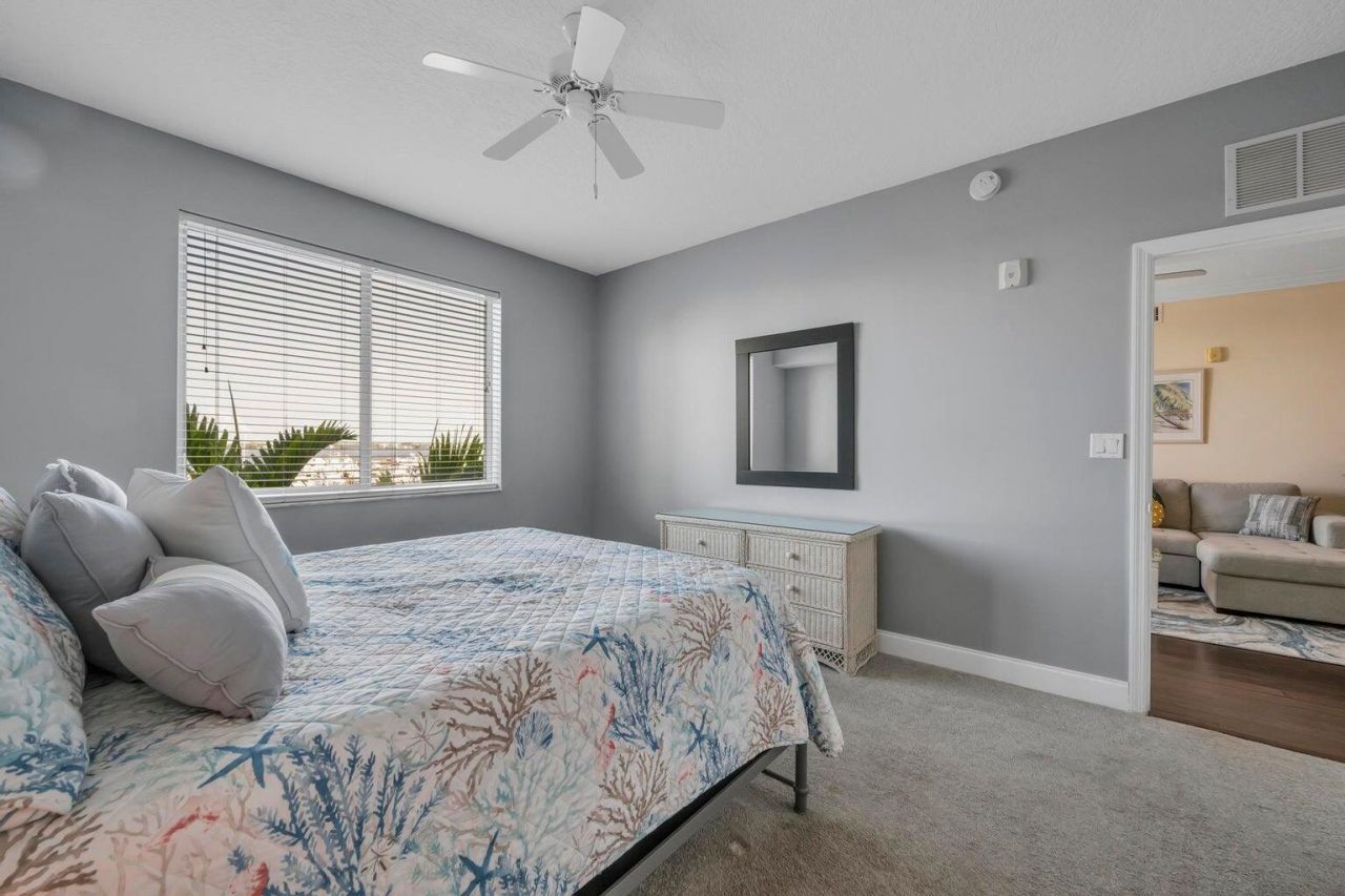 975 NW Flagler Avenue, Unit 304, Stuart, FL 34994 Photo