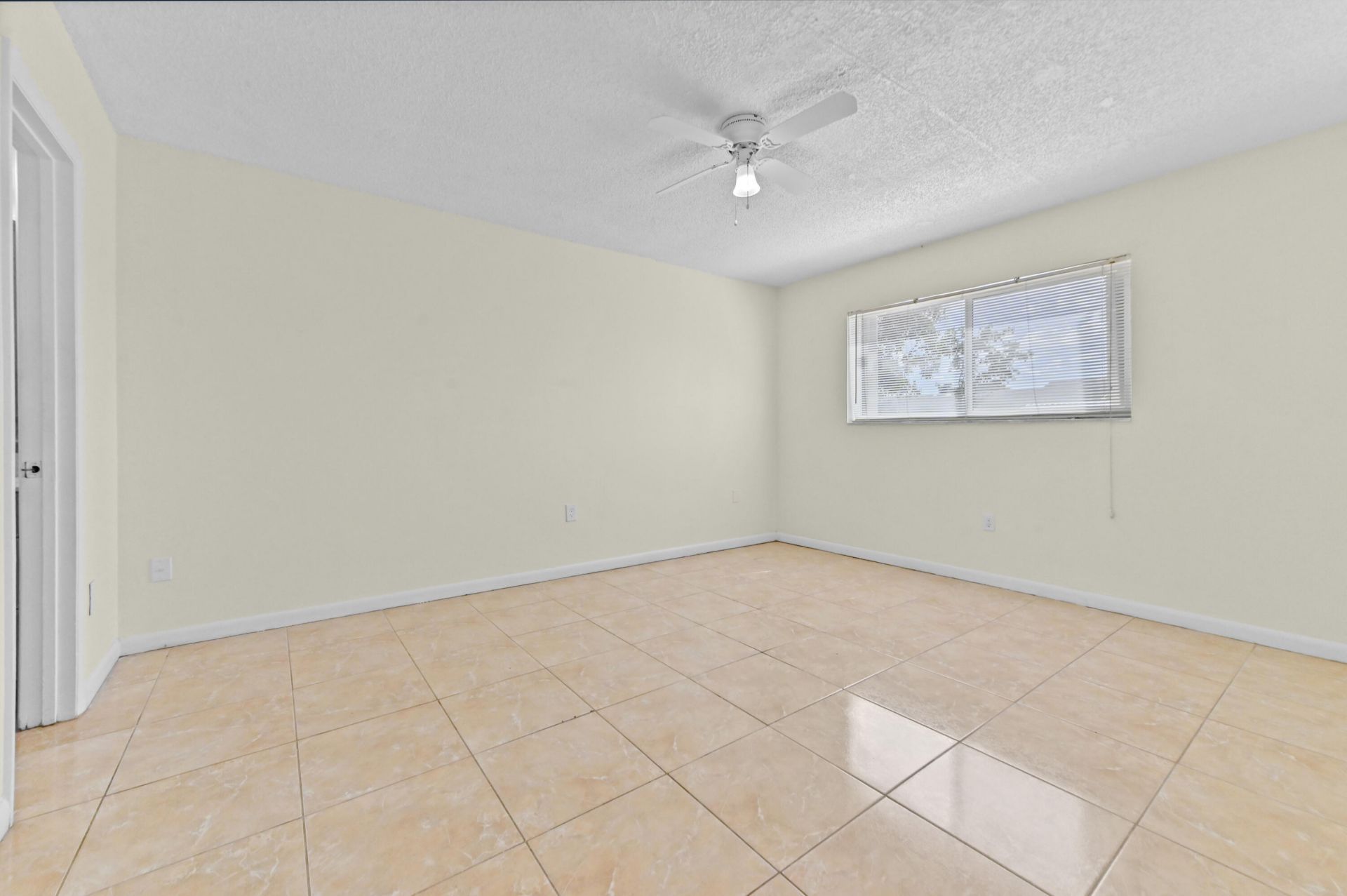 5918 S Rue Road, West Palm Beach, FL 33415 Photo