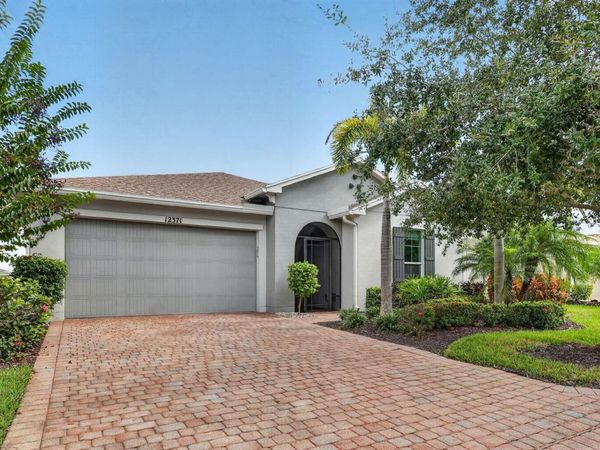 12371 SW Silverwood Avenue, Port St. Lucie, FL 34987