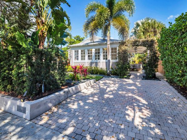 859 Sunset Road, West Palm Beach, FL 33401