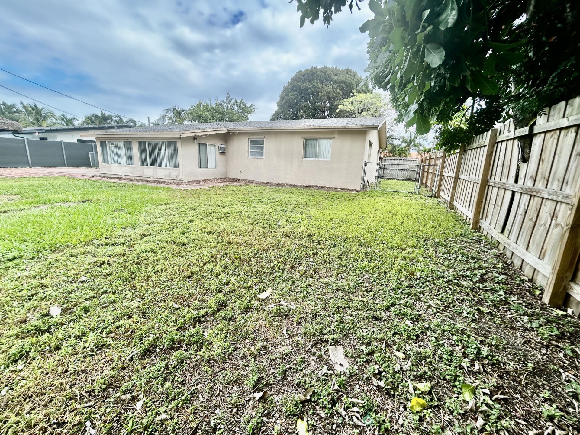 5151 NE 18th Terrace, Fort Lauderdale, FL 33308 Photo