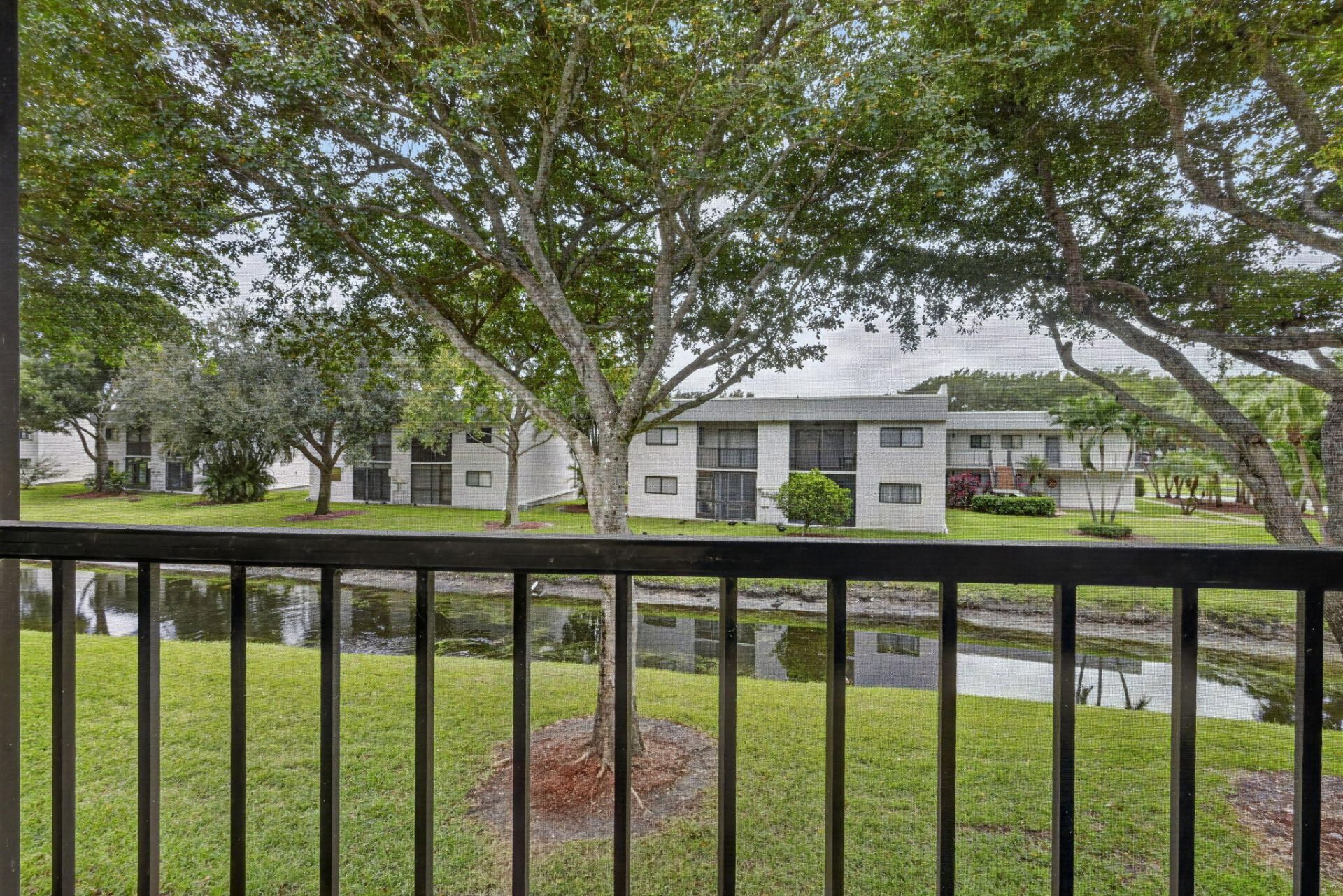 15216 Lakes Of Delray Boulevard, Unit 142, Delray Beach, FL 33484 Photo