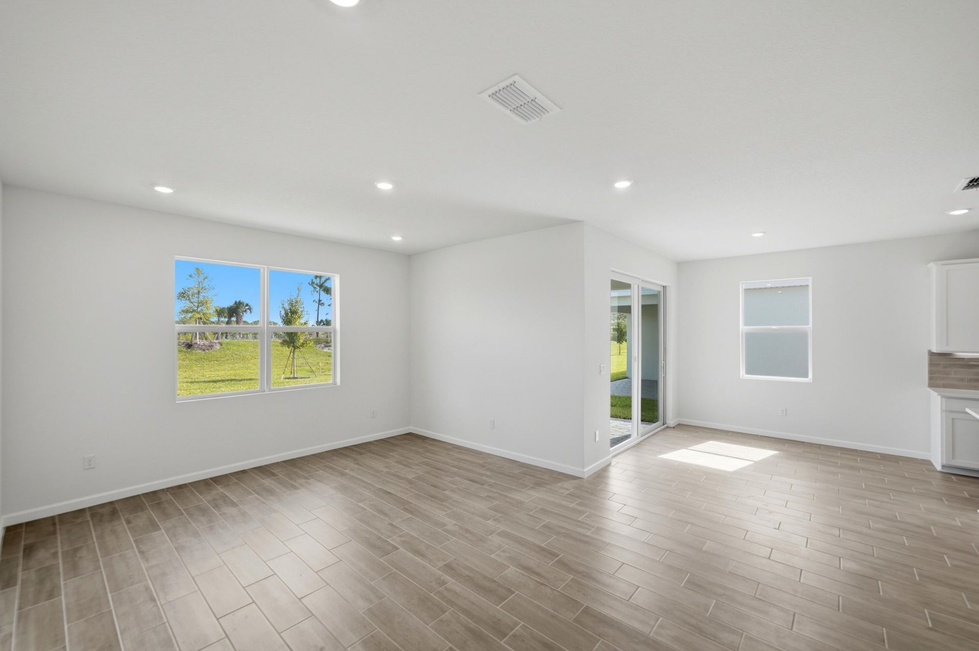5453 NW Camberly Court, Port Saint Lucie, FL 34987 Photo