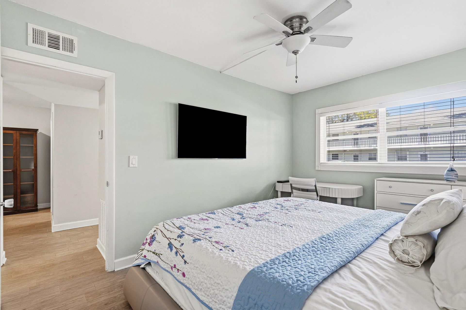 2440 SW 22nd Avenue, Unit 703, Delray Beach, FL 33445 Photo