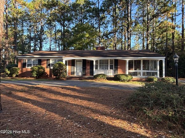 324 John Mcqueen Road , Aberdeen, NC 28315