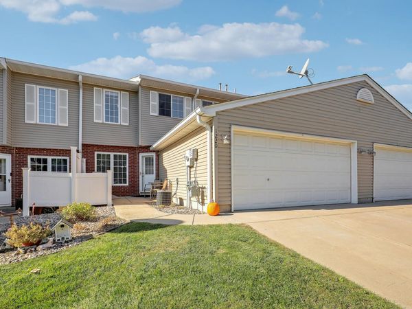 1220 Larkspur Lane, Waconia, MN 55387