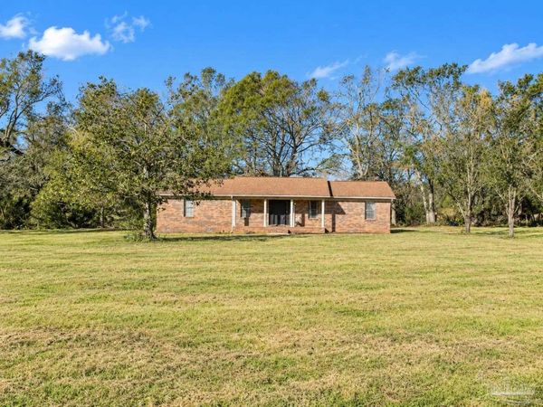 5013 Bent Tree Rd, Milton, FL 32583