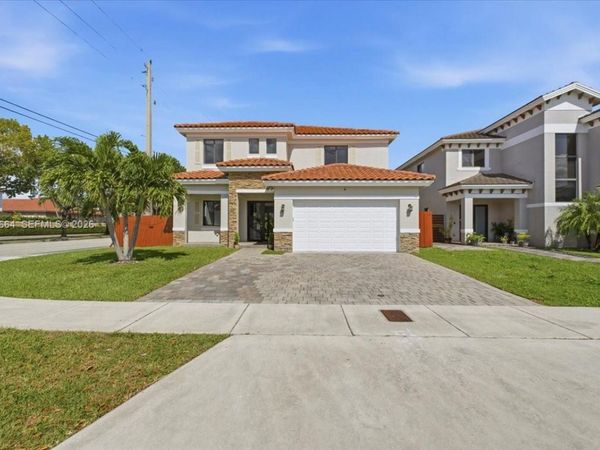 14665 SW 32nd St , Miami, FL 33175