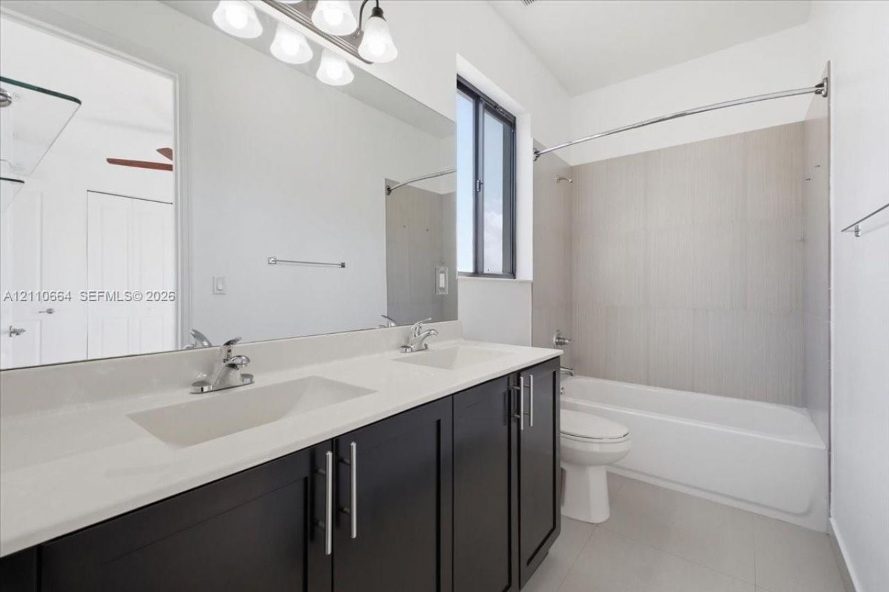14665 SW 32nd St , Miami, FL 33175 Photo