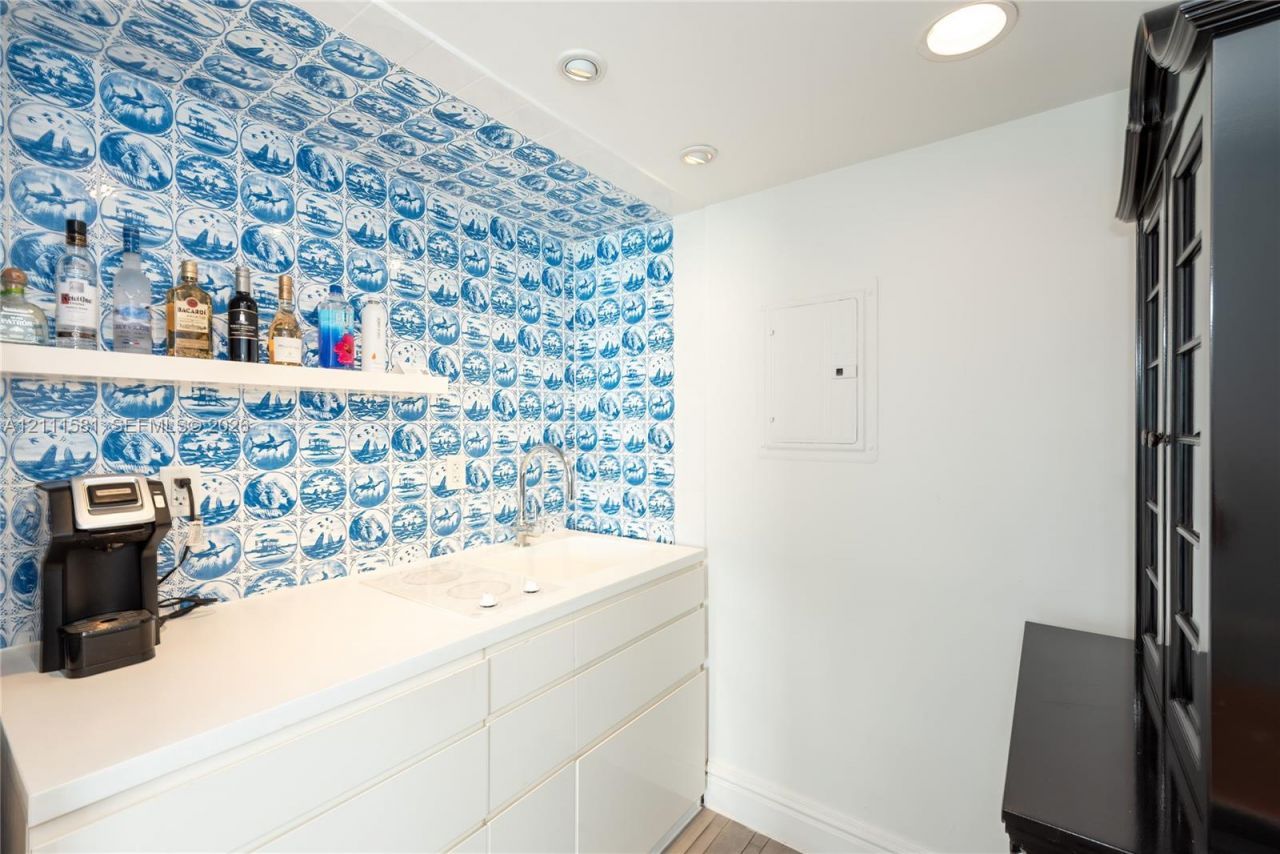 1100 West Ave , Unit 506, Miami Beach, FL 33139 Photo
