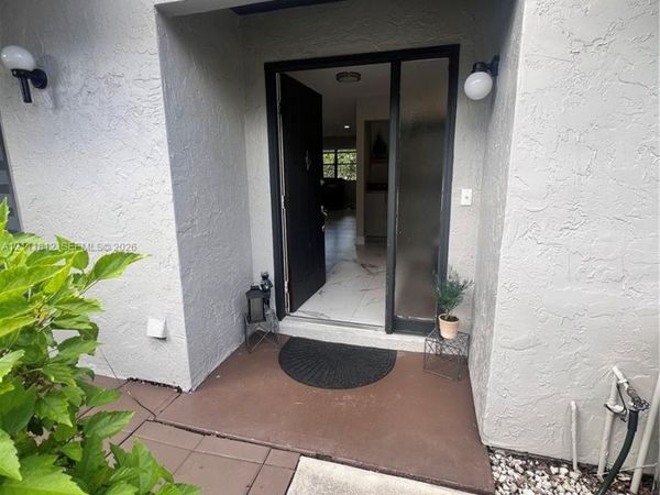 350 Quincy Ct , Royal Palm Beach, FL 33411