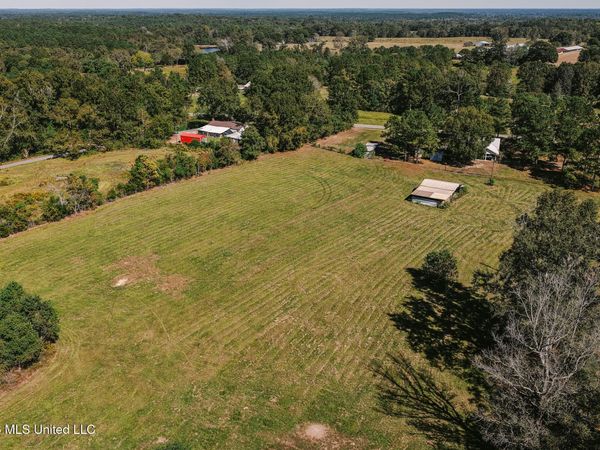 22 Kitchens Drive, Laurel, MS 39443