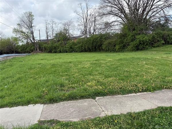 67 Millard Drive, Franklin, OH 45005