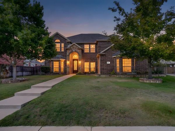 2605 Winding Creek Drive, Midlothian, TX 76065