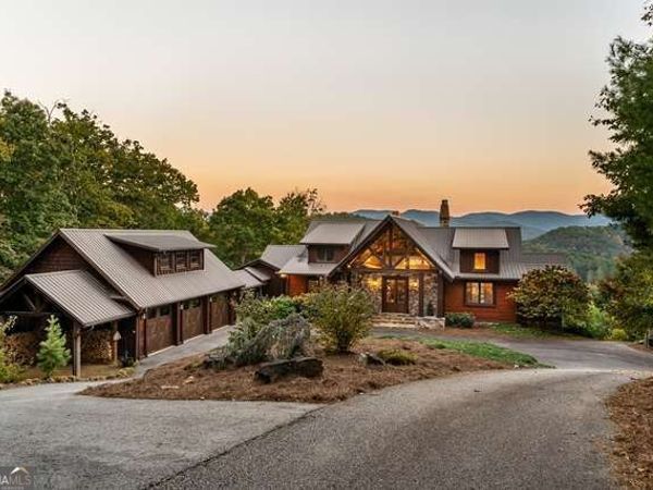 888 Wolf Creek Lane, Blairsville, GA 30512