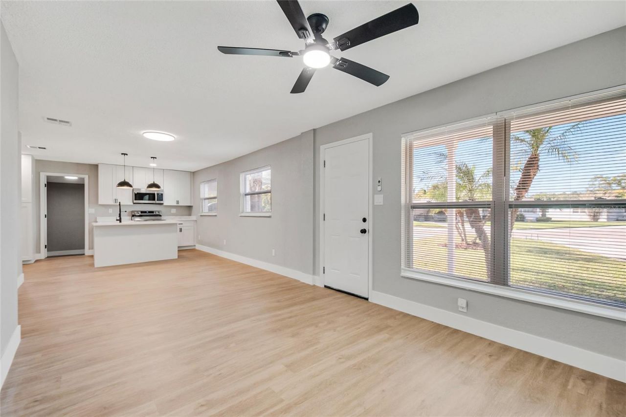 327 Amador Circle , Orlando, FL 32810 Photo