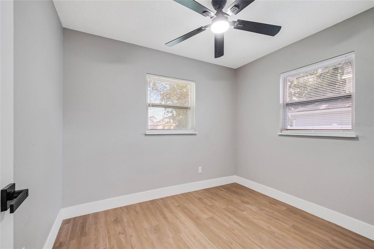 327 Amador Circle , Orlando, FL 32810 Photo