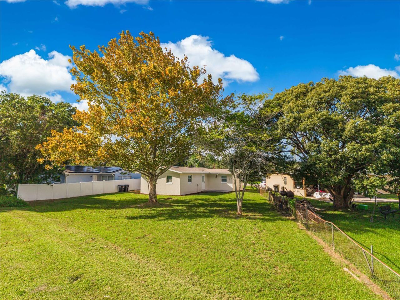 327 Amador Circle , Orlando, FL 32810 Photo