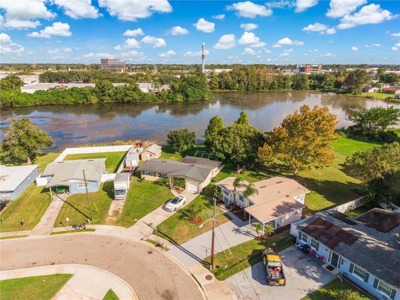 327 Amador Circle , Orlando, FL 32810 Photo