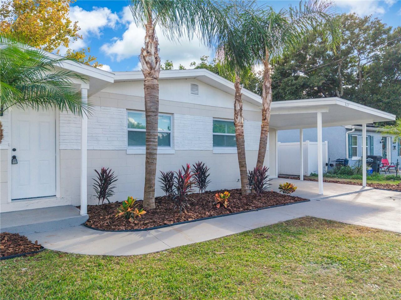 327 Amador Circle , Orlando, FL 32810 Photo