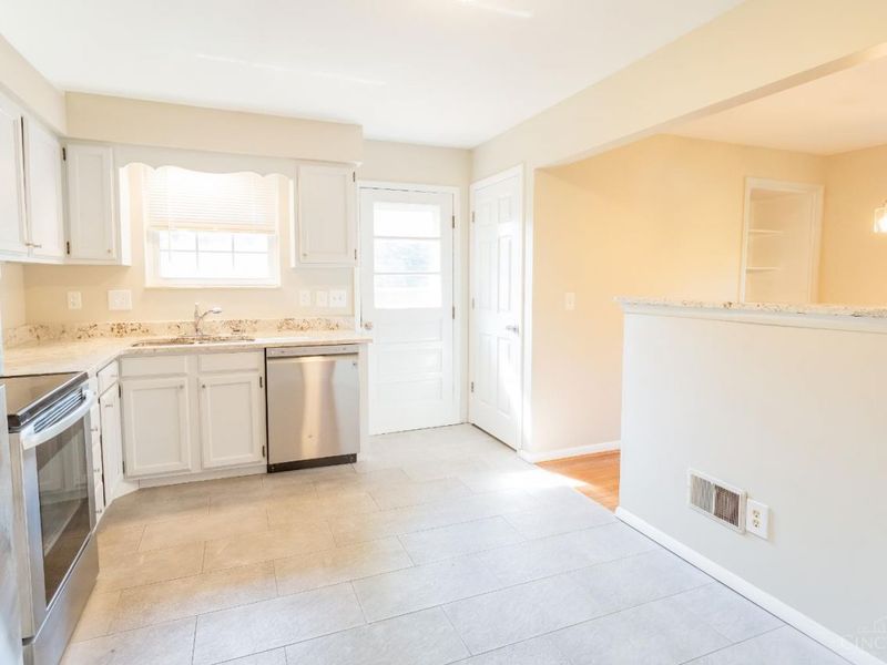 673 Karnak, Delhi Township, OH 45233 Photo 13