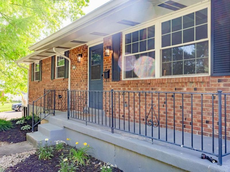 673 Karnak, Delhi Township, OH 45233 Photo 2
