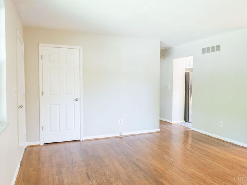 673 Karnak, Delhi Township, OH 45233 Photo 5