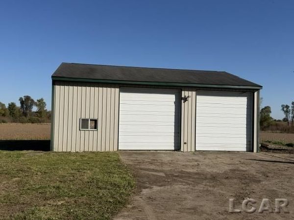 5353 Plank , Adrian, MI 49221