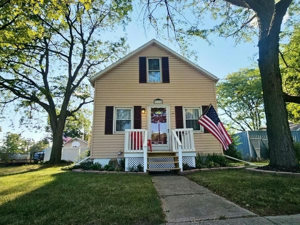 716 Division , Adrian, MI 49221