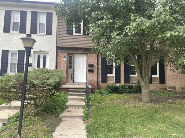 3236 bolgos , Ann Arbor, MI 48105
